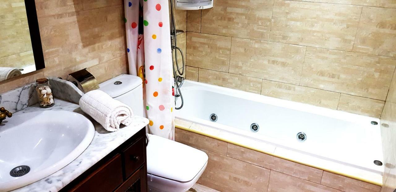 Apartamento Duplex Frente Al Mar Paseo Maritimo Torremolinos Leilighet Eksteriør bilde